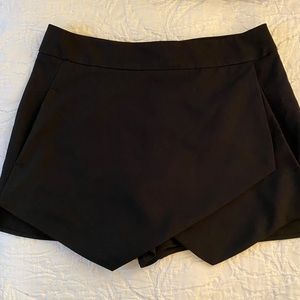 Aqua at Bloomingdales Black Skort